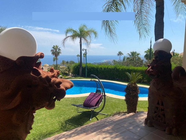 Villa for sale in Sierra Blanca, Marbella