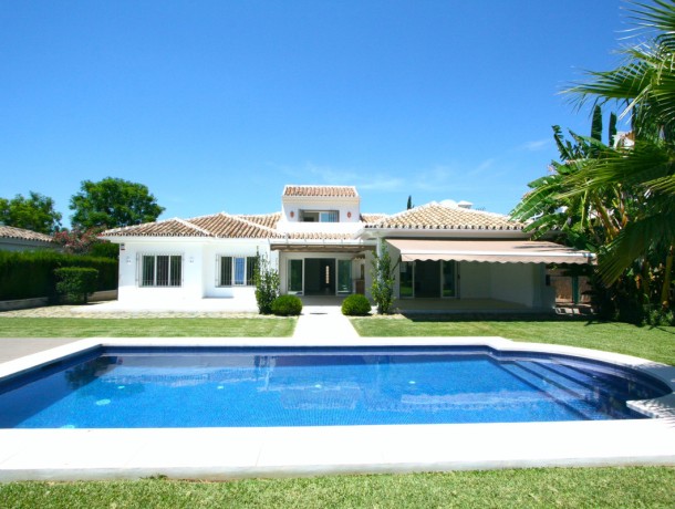 Villa for sale in Mijas Golf, Marbella