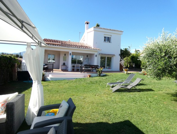 Villa for sale in San Pedro de Alcántara, Marbella