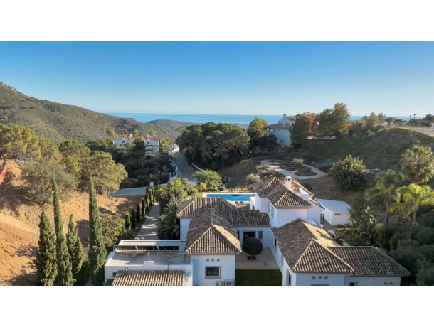 Villa for sale in Benahavís, Marbella