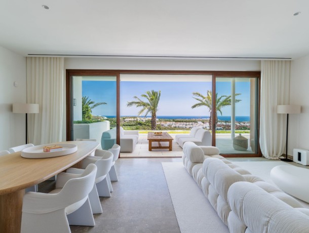 Apartment for sale in Casares, Marbella