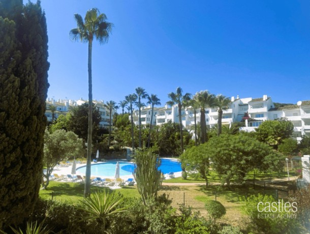 Apartment for sale in La Duquesa, Marbella