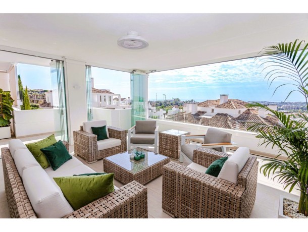 Apartment for sale in Nueva Andalucía, Marbella