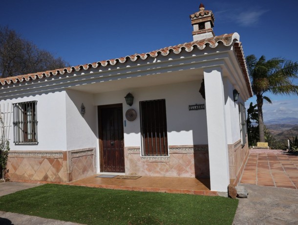 Villa for sale in Monda, Marbella