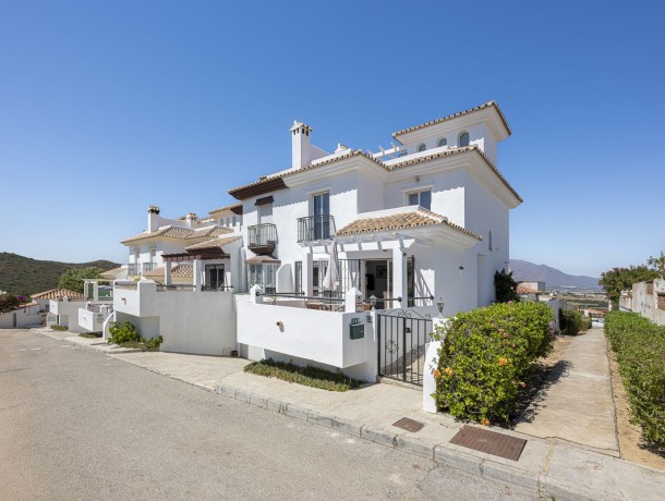 Townhouse for sale in Manilva, Marbella