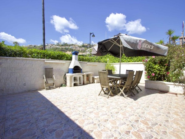 Villa for sale in San Luis de Sabinillas, Marbella