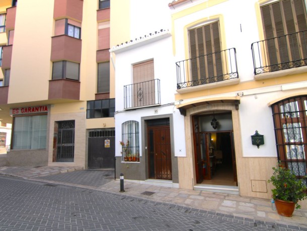 Townhouse for sale in Coín, Marbella