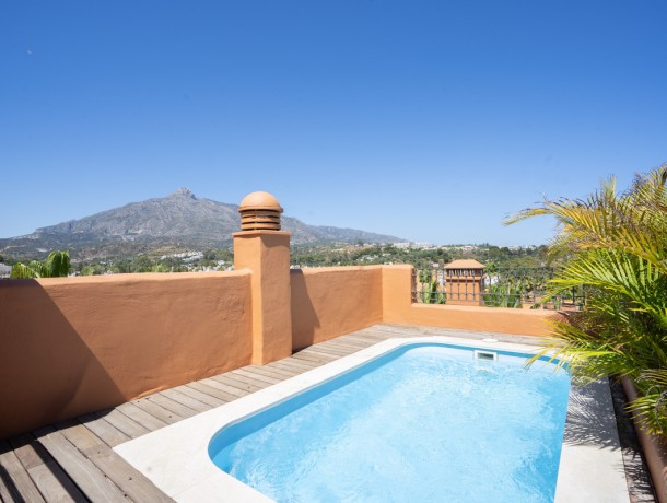 Apartment for sale in Puerto Banús, Marbella