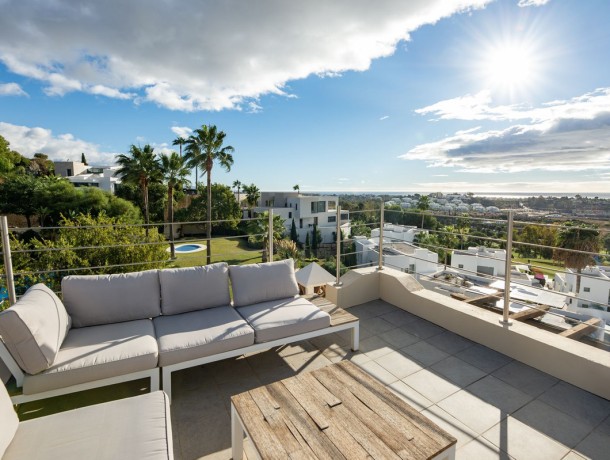 Villa for sale in Atalaya, Marbella