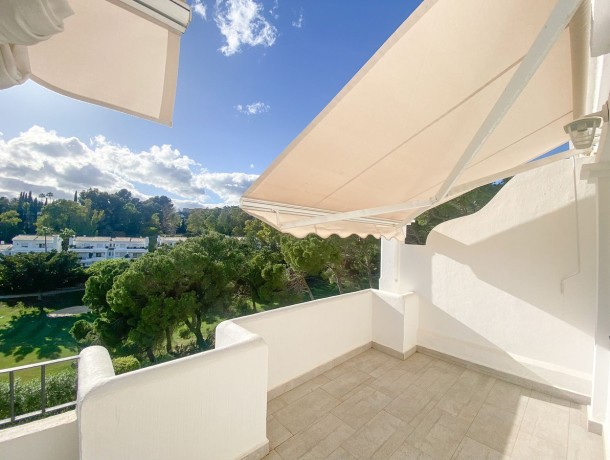 Apartment for sale in La Quinta, Marbella