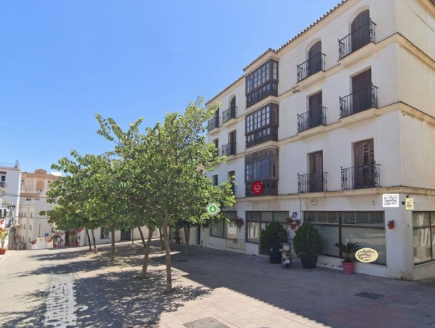 Commercial for sale in Estepona, Marbella