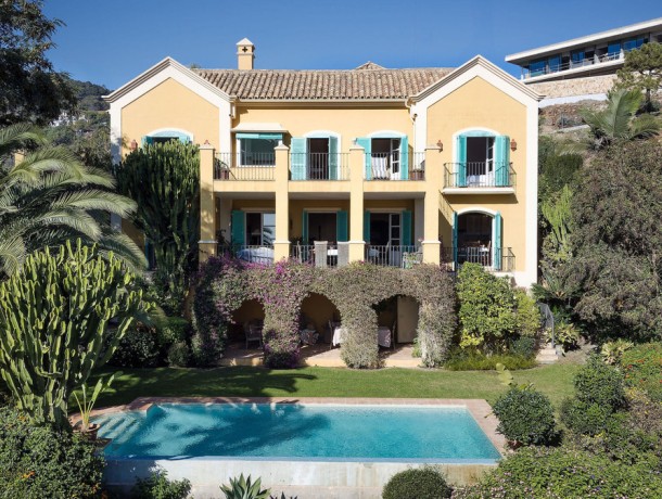 Villa for sale in El Madroñal, Marbella