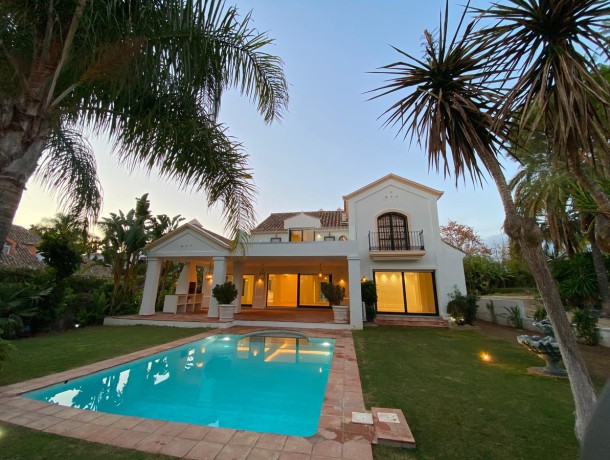 Villa for sale in Guadalmina Baja, Marbella