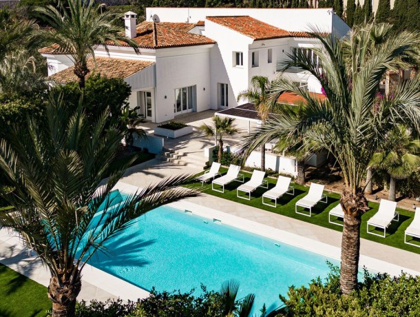 Villa for sale in Hacienda Las Chapas, Marbella