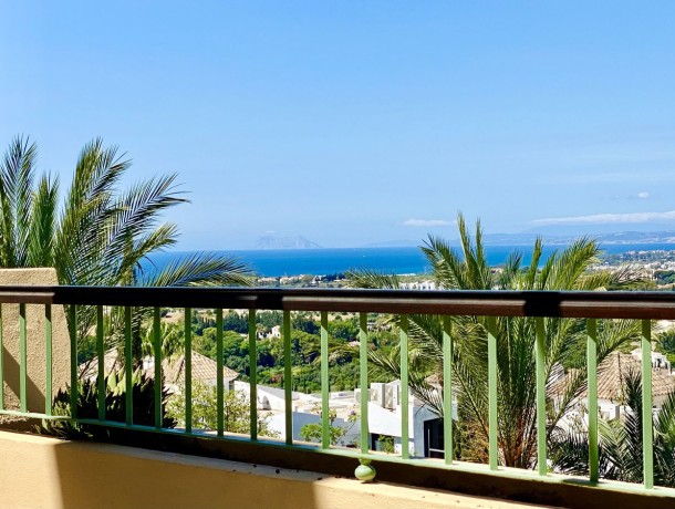 Apartment for sale in Los Flamingos, Marbella