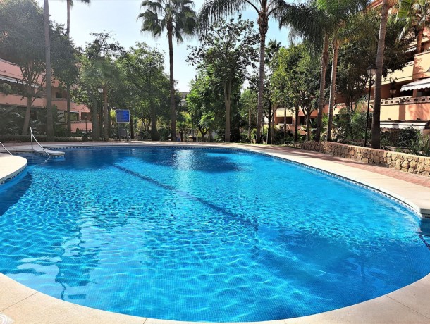 Apartment for sale in The Golden Mile, Marbella