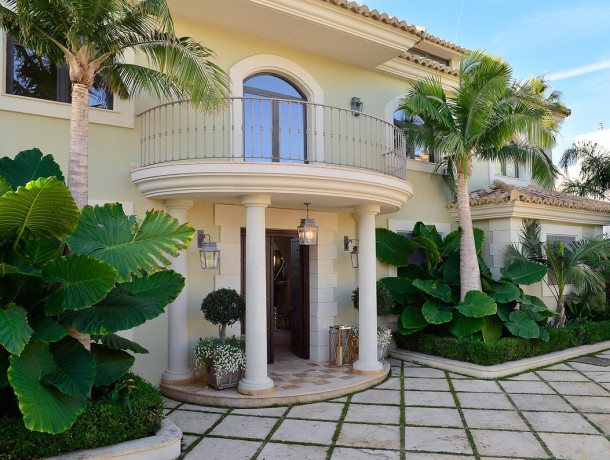 Villa for sale in Benahavís, Marbella