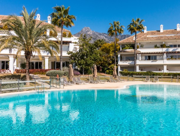 Apartment for sale in The Golden Mile, Marbella