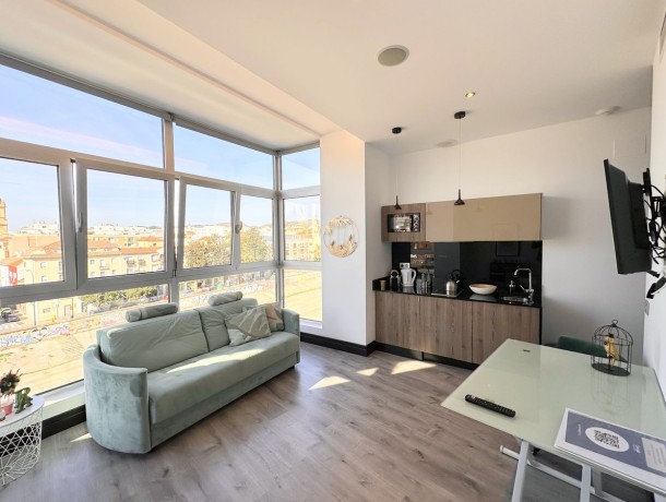 Commercial for sale in La Goleta, Marbella
