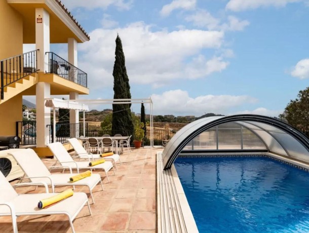 Villa for sale in Mijas Costa, Marbella