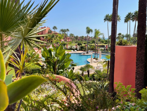 Apartment for sale in New Golden Mile, Marbella