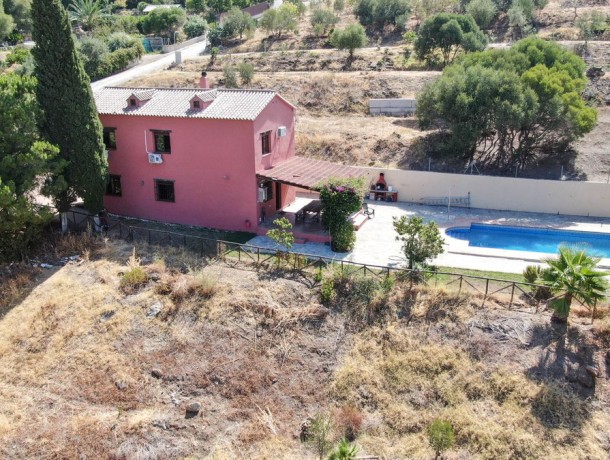 Villa for sale in Estepona, Marbella