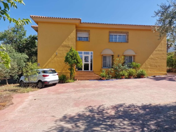 Villa for sale in Alhaurín de la Torre, Marbella