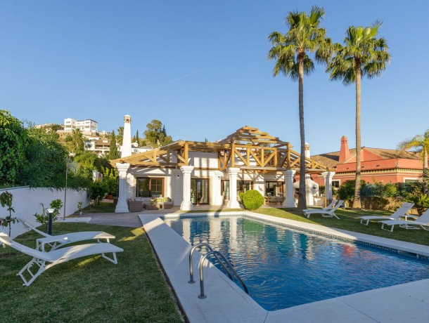 Villa for sale in Mijas Golf, Marbella