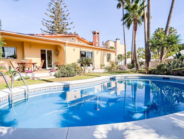 Villa for sale in Benalmadena, Marbella