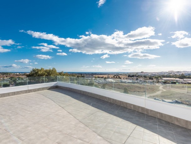 Apartment for sale in Nueva Andalucía, Marbella