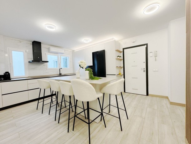 Apartment for sale in San Pedro de Alcántara, Marbella