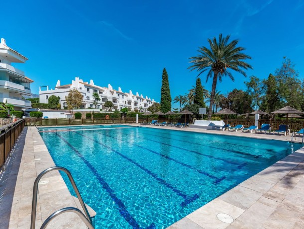 Apartment for sale in Nueva Andalucía, Marbella