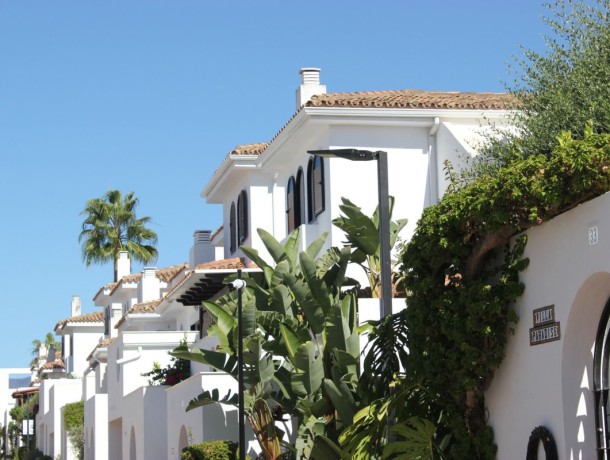 Townhouse for sale in Estepona, Marbella