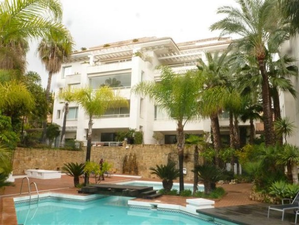 Apartment for sale in The Golden Mile, Marbella