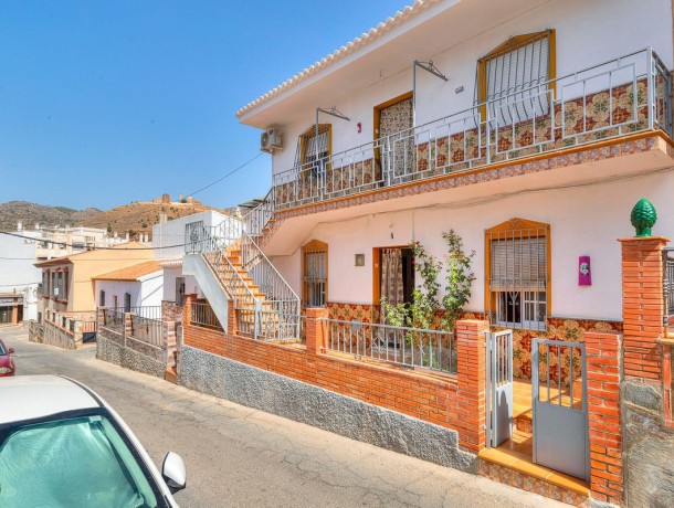 Townhouse for sale in Alora, Marbella