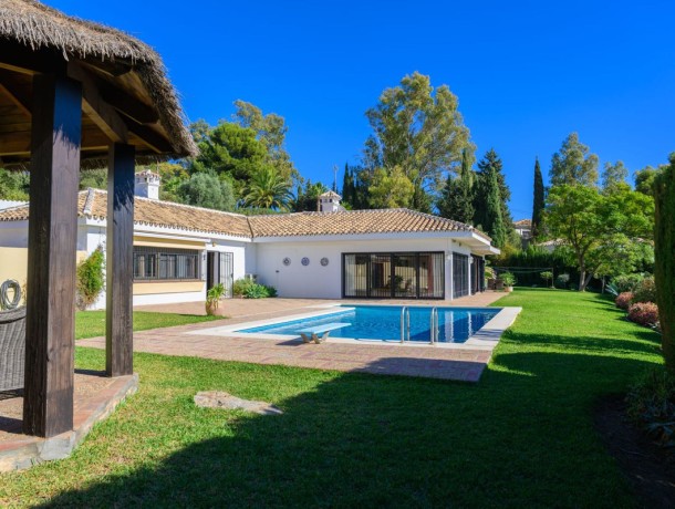 Villa for sale in Mijas, Marbella