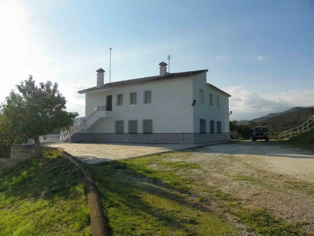 Villa for sale in Coín, Marbella