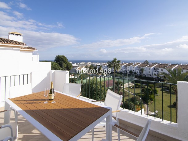 Apartment for sale in Nueva Andalucía, Marbella