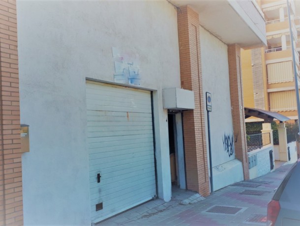 Commercial for sale in El Romeral, Marbella