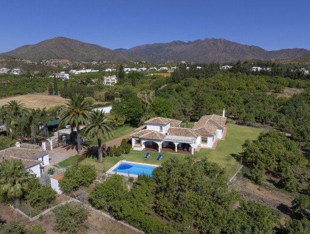 Villa for sale in Mijas Costa, Marbella