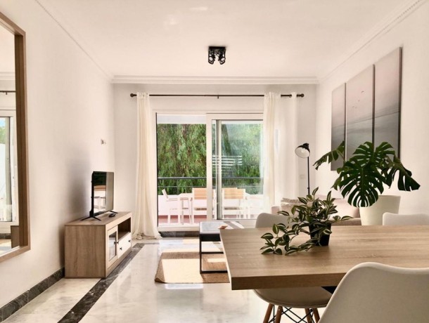 Apartment for sale in Nueva Andalucía, Marbella