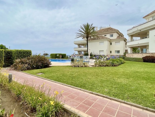 Apartment for sale in New Golden Mile, Marbella