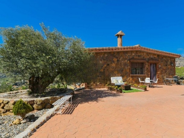 Villa for sale in Alora, Marbella