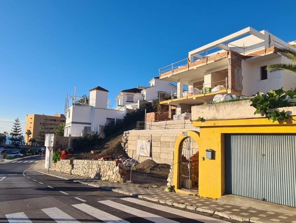 Villa for sale in Benalmadena Costa, Marbella