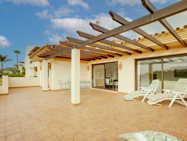 Apartment for sale in Los Arqueros, Marbella