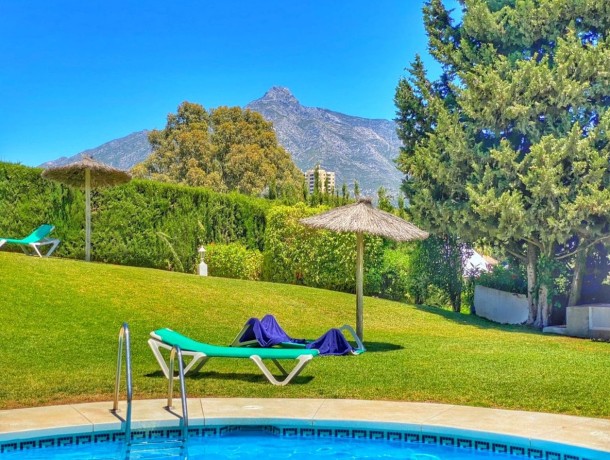 Apartment for sale in Nueva Andalucía, Marbella