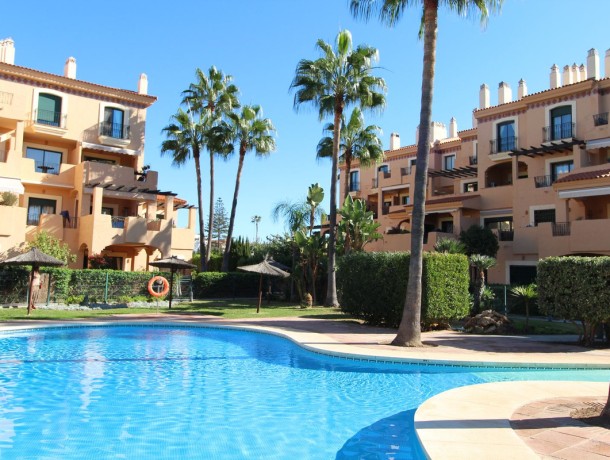 Apartment for sale in La Duquesa, Marbella
