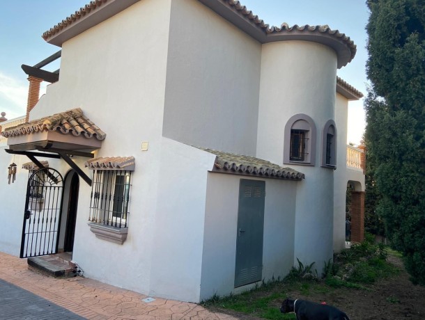 Villa for sale in Riviera del Sol, Marbella