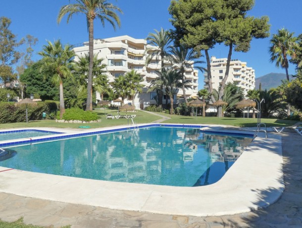 Apartment for sale in Atalaya, Marbella