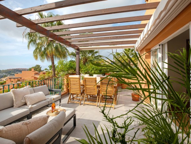 Apartment for sale in Nueva Andalucía, Marbella